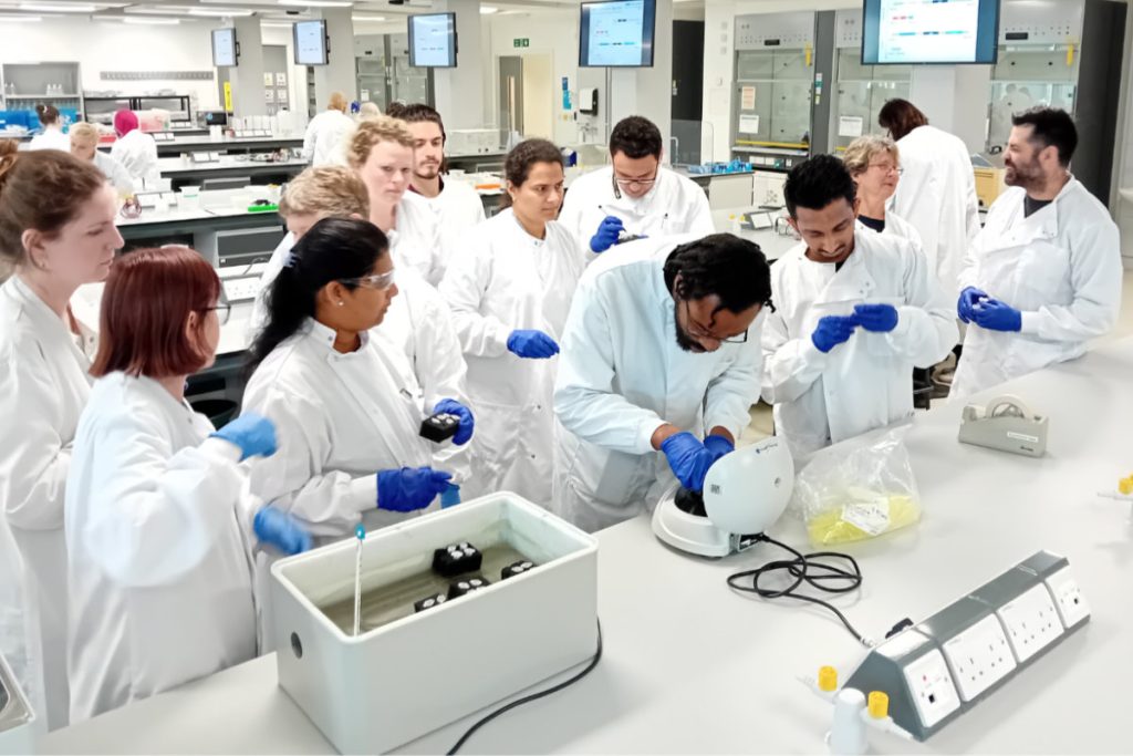 training Training opportunities within the Teacher Scientist Network